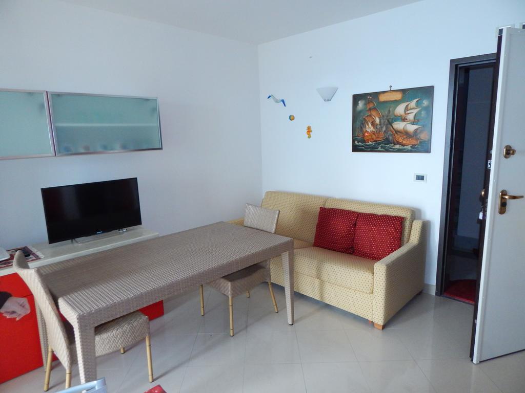 Residence La Perla Finale Ligure Cameră foto