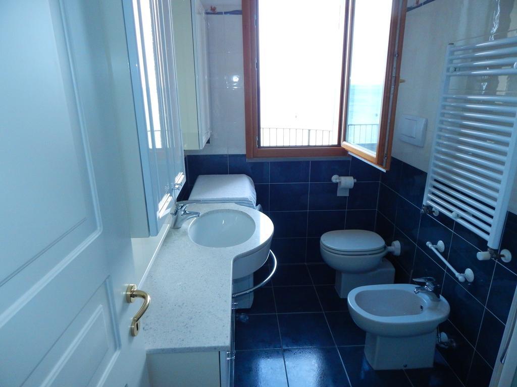 Residence La Perla Finale Ligure Cameră foto